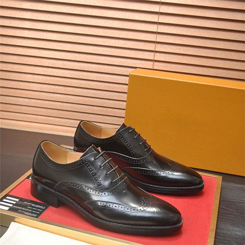 2026 European Station Genuine Leather Trendy Brand European and American Men's Cowhide Carved Vintage Formal Casual Leather Shoes Wedding Shoes