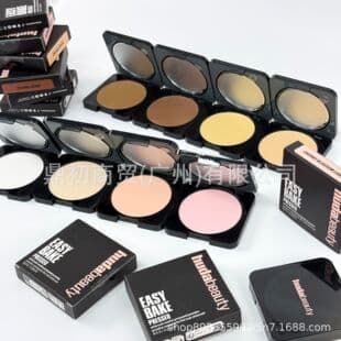 Huda Beauty Easy Bake Setting Powder Pound Cake / Cherry Blossom