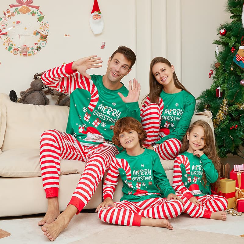 Amazon Wish 2025 New Cartoon Santa Claus Letter Print Parent-Child Christmas Pajama Set