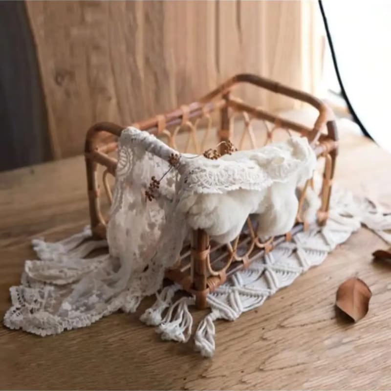 Vintage Rattan Newborn Bassinet Photography Prop for Full Month and 100-Day Baby Photo Shoots