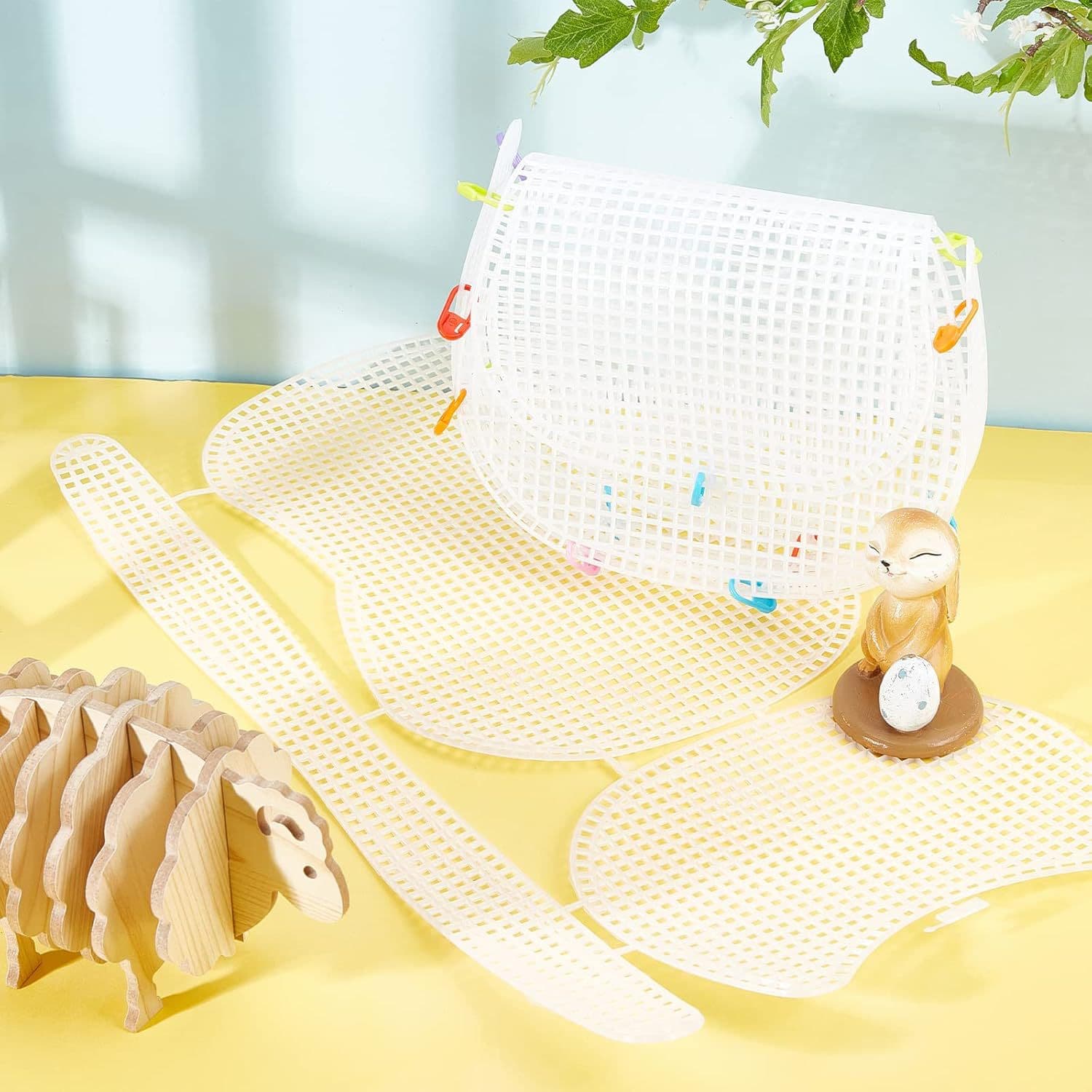 WADORN 6 Sets Transparent Plastic Mesh Canvas Sheets for Embroidery 16.7 x 9.1 Bag Grid Pieces