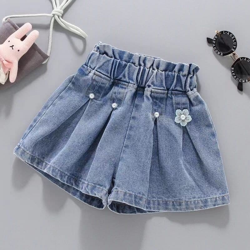 Girls' Summer Shorts, New Style for Middle and Older Children, Thin Short Skirt, Little Girl Outerwear Versatile Girls' Denim Shorts