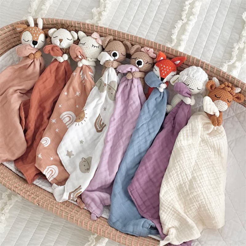 Foreign Trade Amazon Cross-border Hand-knitted Cute Animal Children's Soothing Toy Drool Bib Storage Ornament