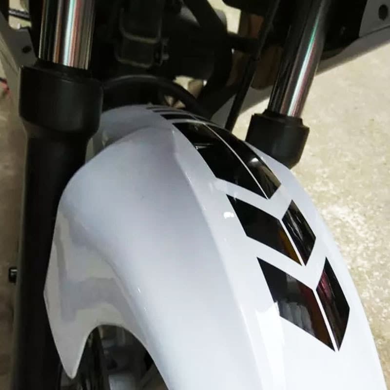 Best-Selling Foreign Trade Mudguard Sticker Motorcycle Decal Racing Stripe Reflective Car Sticker Arrow Decal for Electric Vehicles