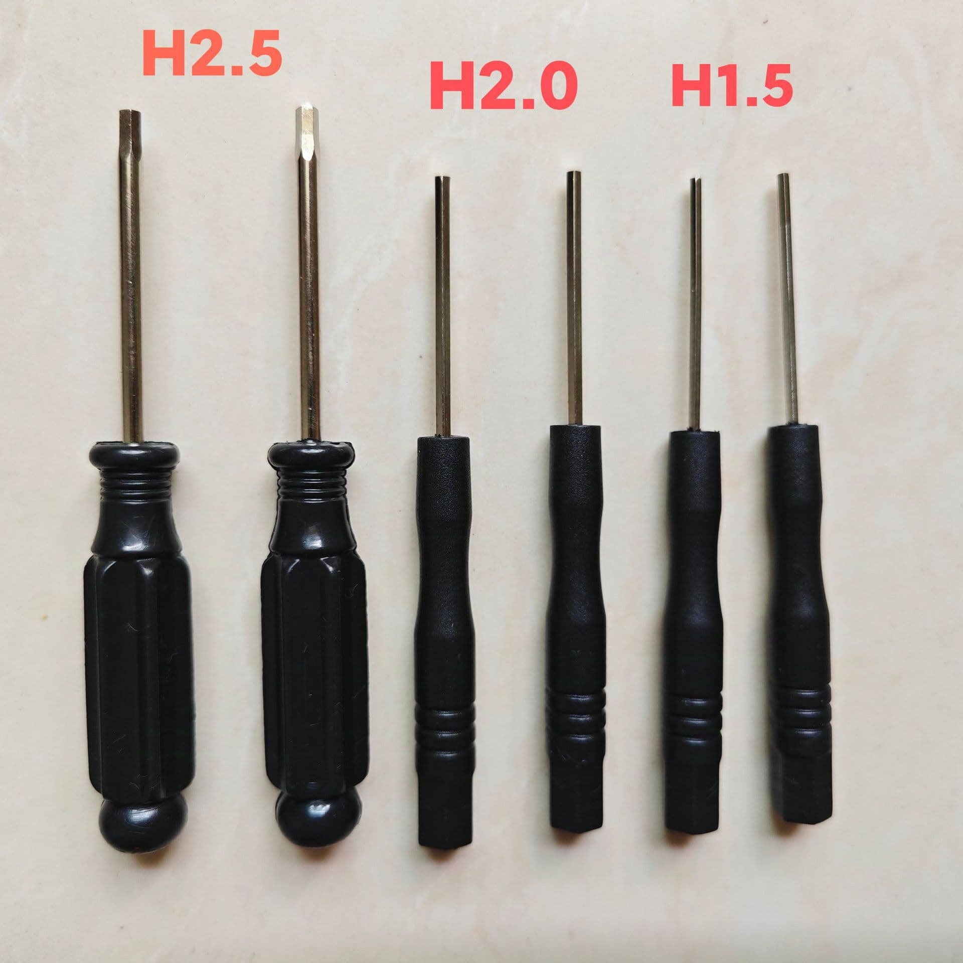 Cross Screwdriver with Hex Bits, H1.5 and H2.0 Screwdriver Bits, Delivery of Small Tools and Hex Drivers