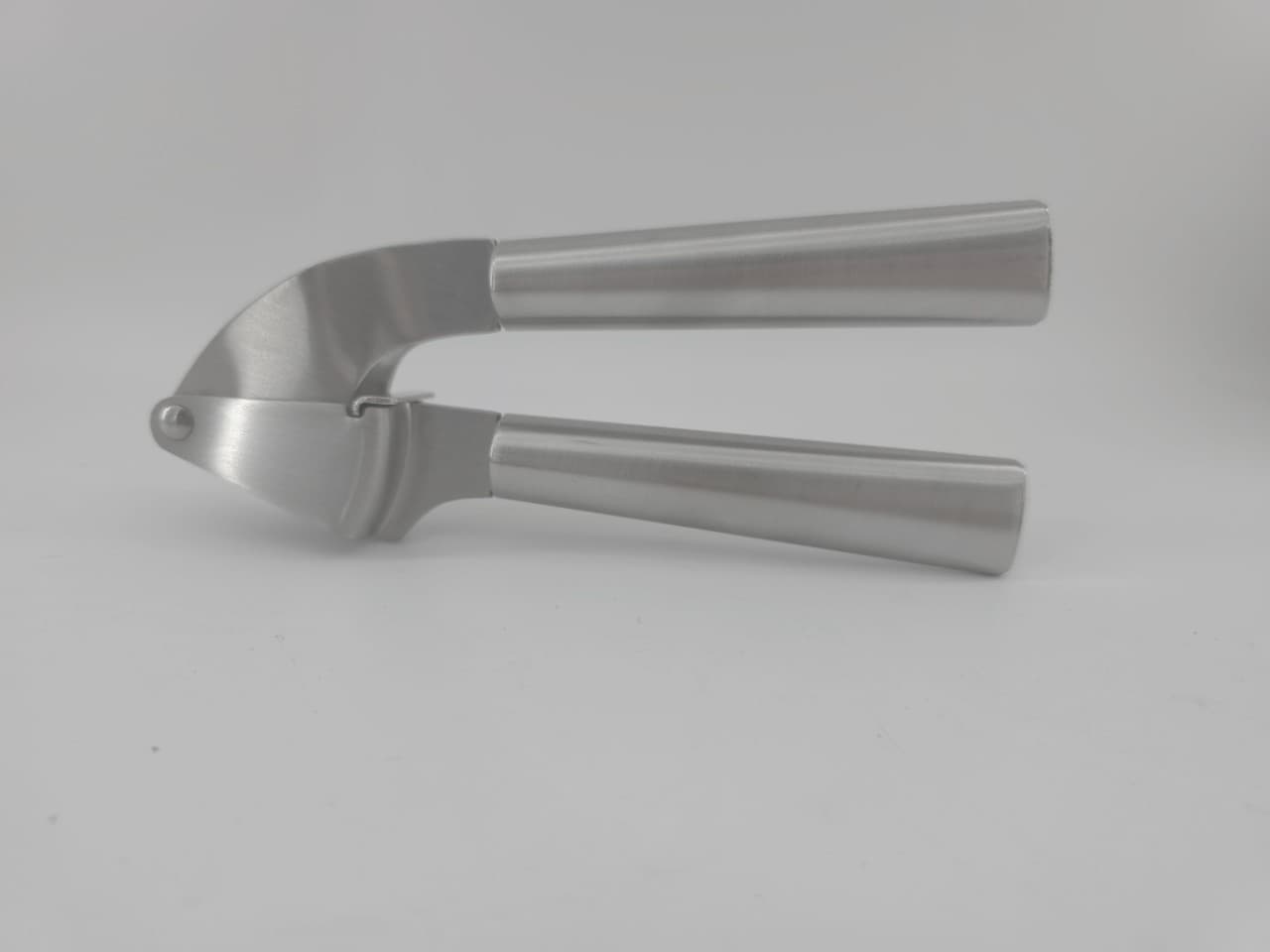 Kitchen Gadget Stainless Steel Garlic Press, Peeler, Garlic Masher, Garlic Crusher, Garlic Smasher, Garlic Chopper