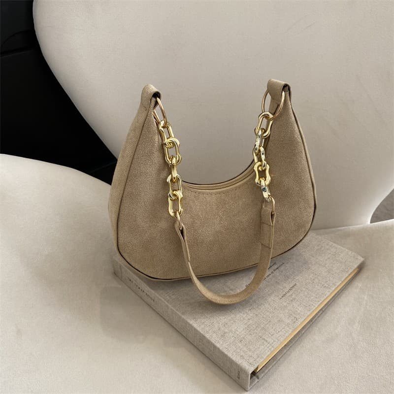 2026 New Design Niche Chain Handbag for Women, Stylish Autumn and Winter Velvet Shoulder Underarm Bag