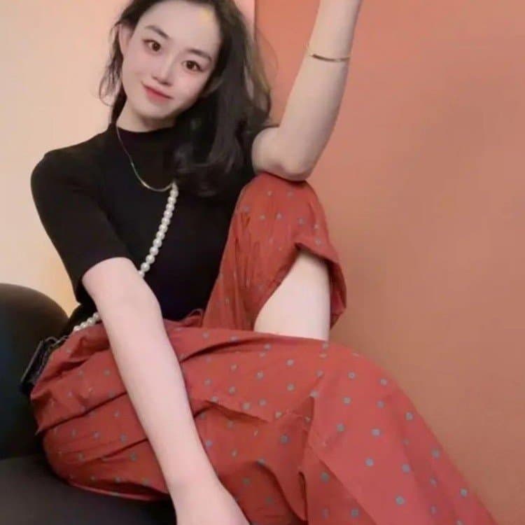 Dropshipping Hot Selling Polka Dot Commuter Pants 2025 Summer New Korean Style Loose Age-Reducing Casual Cropped Pants Thin
