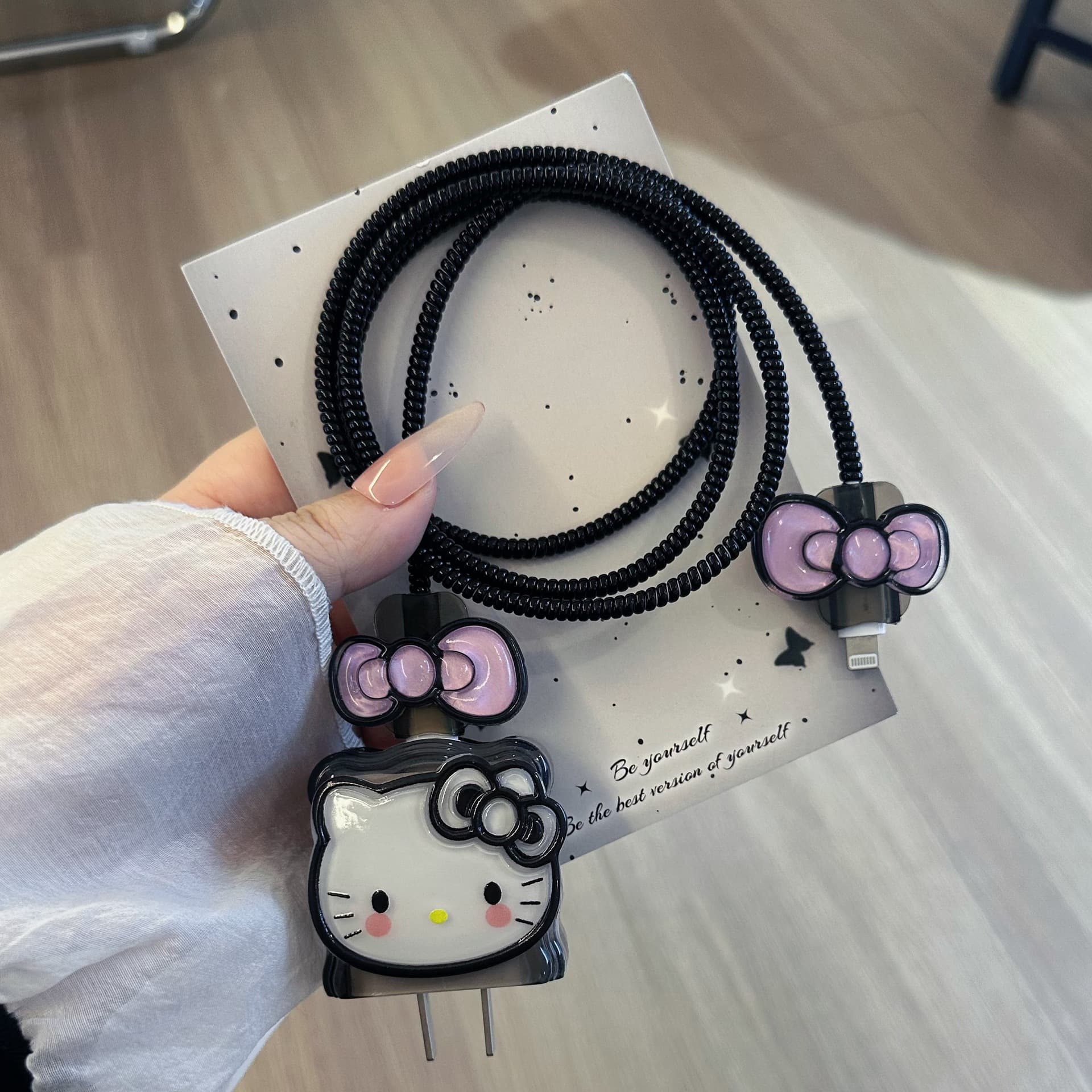 Suitable for Apple 16promax charger protective case 14promax data cable anti-dirty soft shell 13 anti-fall 17