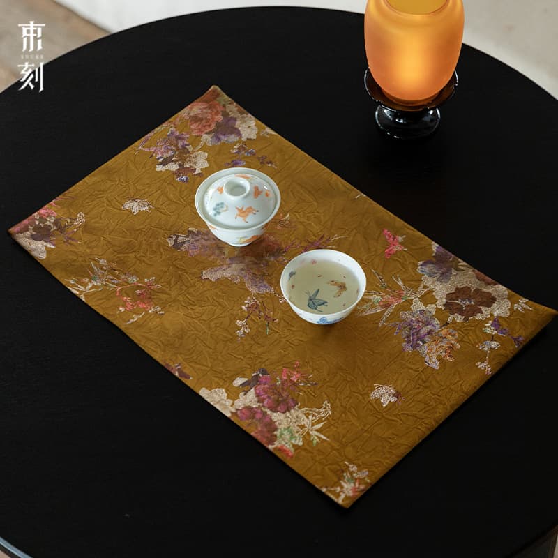 Silk-cut gold waterproof dry brewing tea flag, tea mat, Zen tea ceremony accessories, fabric heat insulation mat, tea table, tea table, tablecloth
