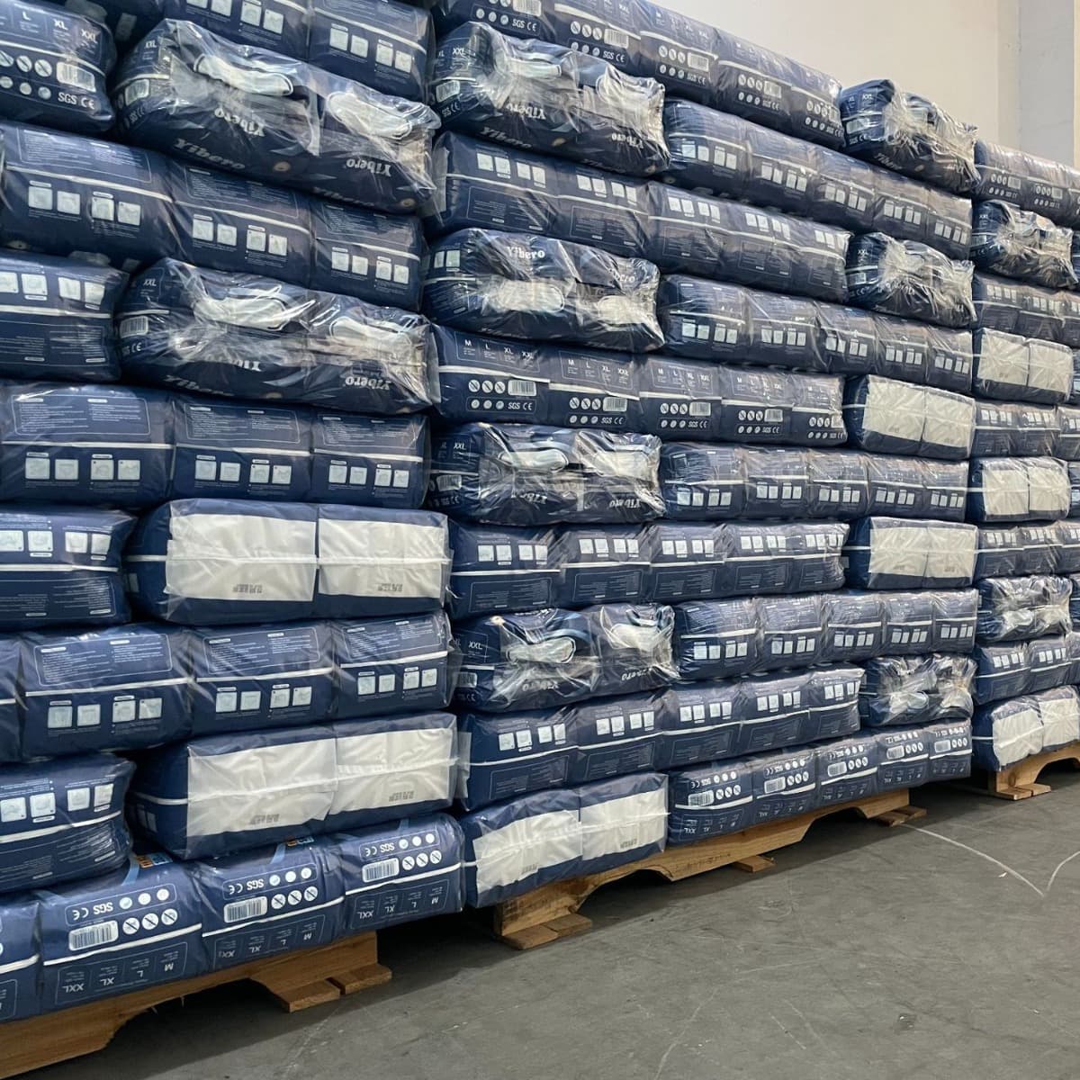 Wholesale Adult Diapers with Massive Absorption for Men and Women Elderly Incontinence Pads