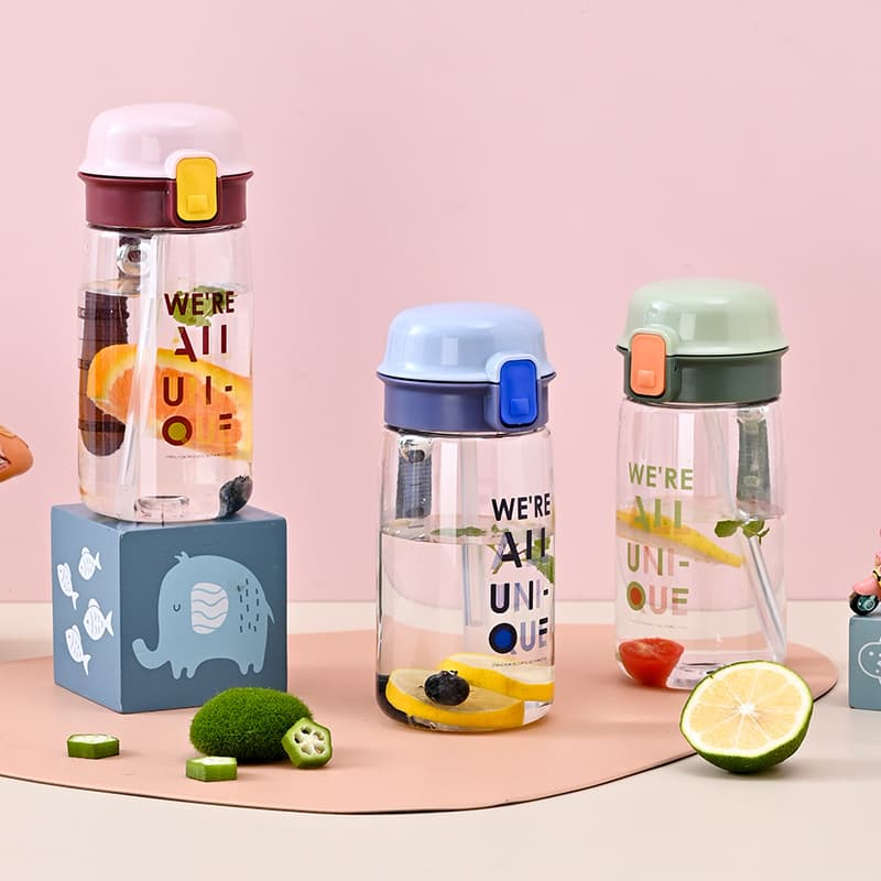 Creative alphabet straw cup for children's summer, girls' high-capacity aesthetic portable plastic pop-top water bottle