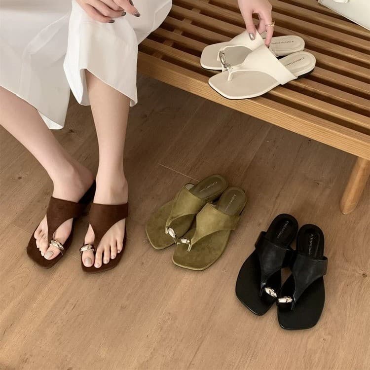 Cool-touch soft sole toe-loop slippers, comfortable, breathable, non-slip, quiet, suitable for indoor and outdoor wear, stylish and versatile sandals