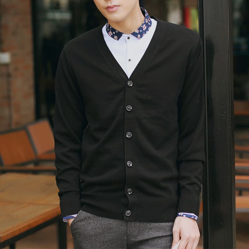 Spring and Autumn New Knitted Sweater Men's Cardigan Thin Sweater Solid Color Young Men's Cotton V-neck Knitted Jacket