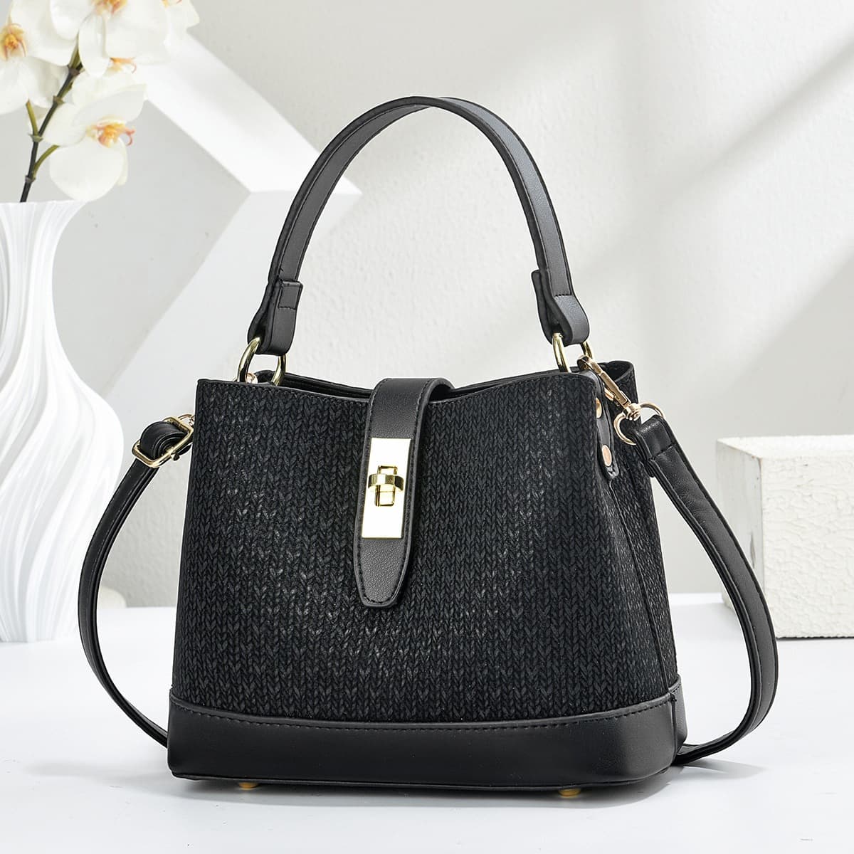 Women's Cross-Border 2025 New Bucket Splicing Handbag High-End Crossbody Handheld Women's Trendy Bag for Mothers
