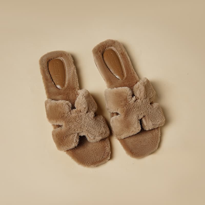 Flat furry slippers for women's outer wear 2025 autumn and winter new Korean style home warm slippers one-word cotton slippers for women