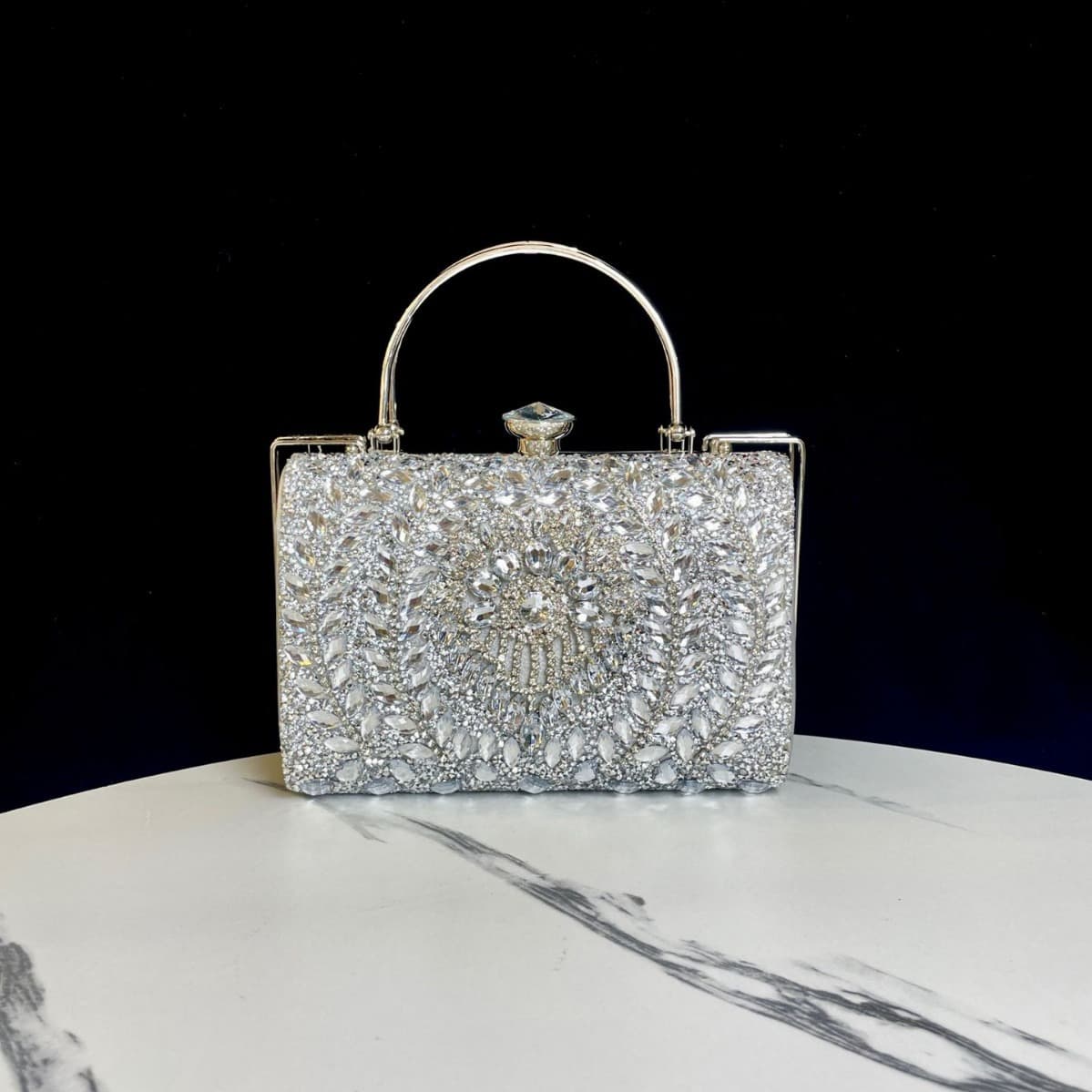 Shiny Diamond Embedded Evening Handbag Single Shoulder Crossbody Bag Dinner Party Handheld Bag Glittering Bucket Bag Style