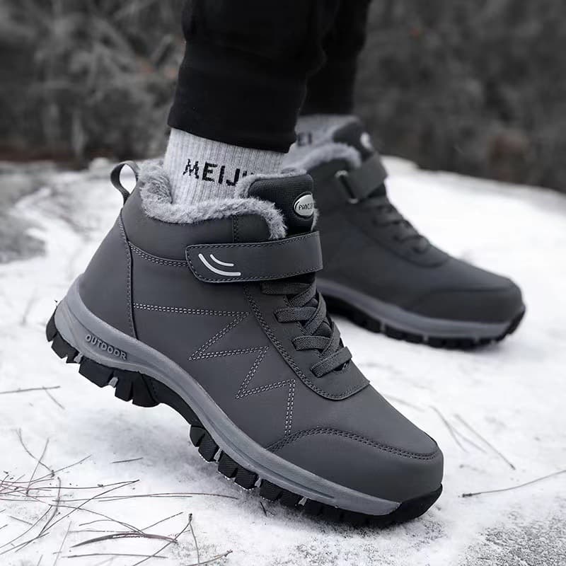 Middle-Aged and Elderly Walking Shoes Winter New Men's Plush Lined Thick Snow Boots Dad Cotton Shoes Anti-Slip Soft Sole Hiking Shoes