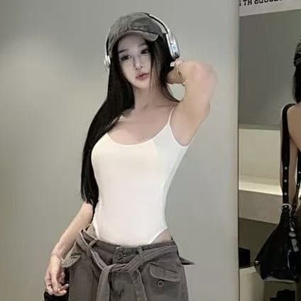 Hot girl backless top camisole female red with breast pads beautiful back summer wear short slim and sexy