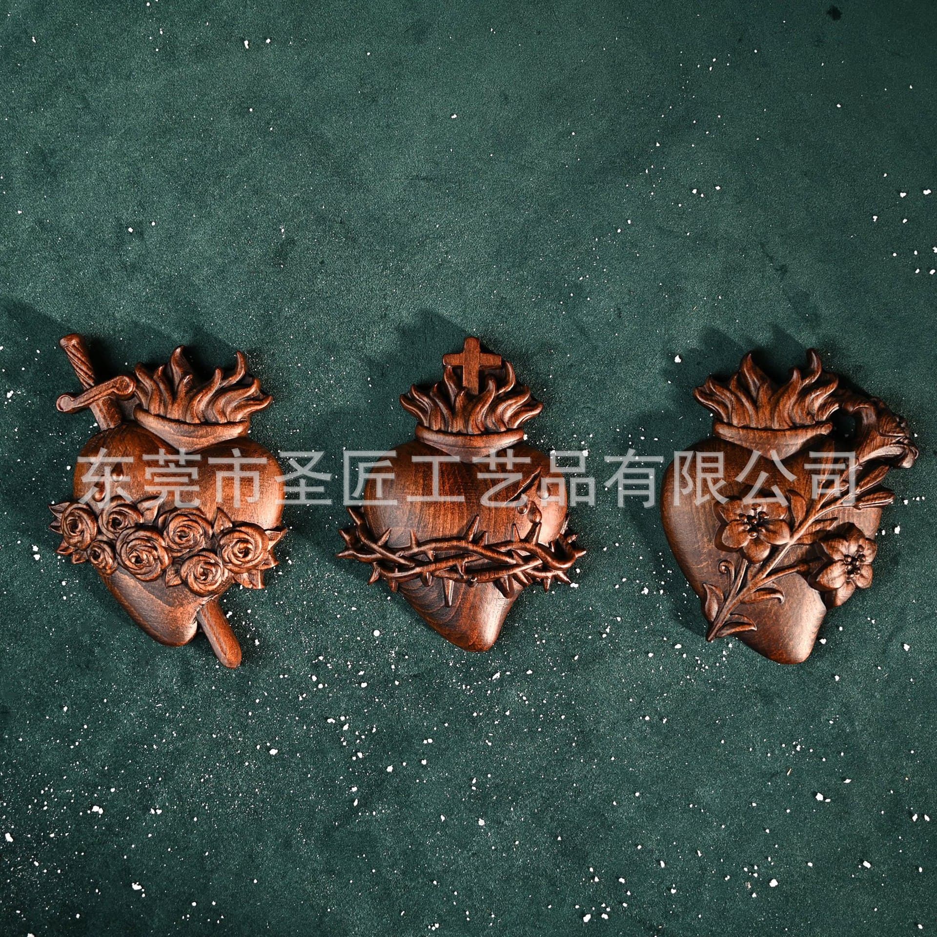 Christmas Decoration YS Sacred Heart Wood Carving Solid Wood Ornament Retro Premium Hanging Decor