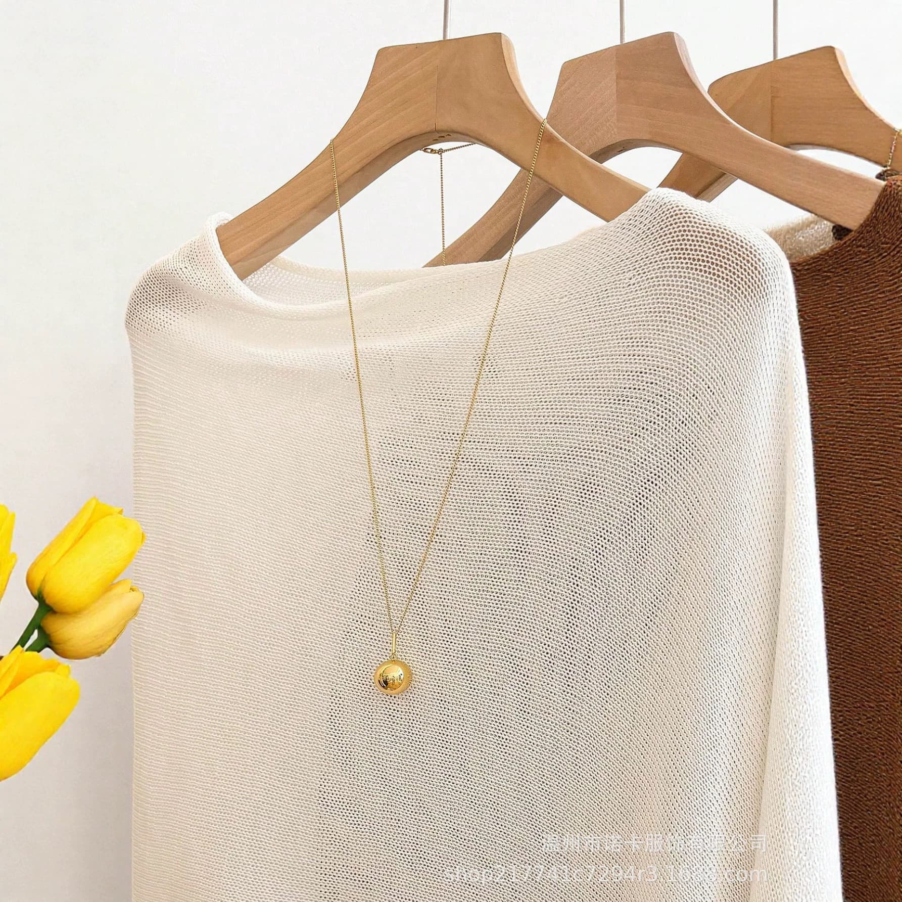 Cross-Border Women's Casual Loose Vacation Style White Cape Shawl Sweater, Suitable for Spring and Summer