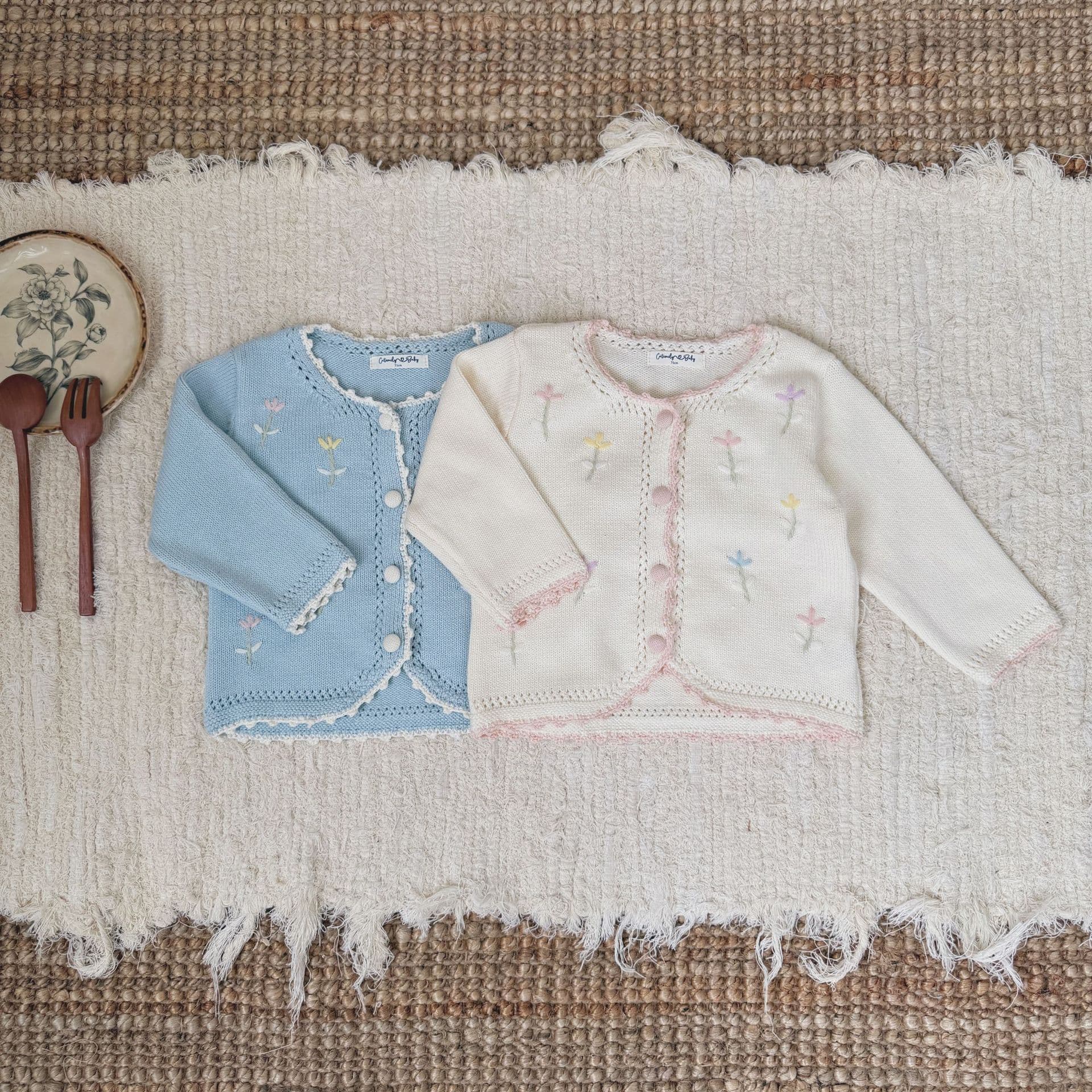 Cutemily Autumn Cross-border Ins Baby Girl Hand-crochet Embroidered Cardigan Knit Cute Contrast Color Flower Sweater Coat