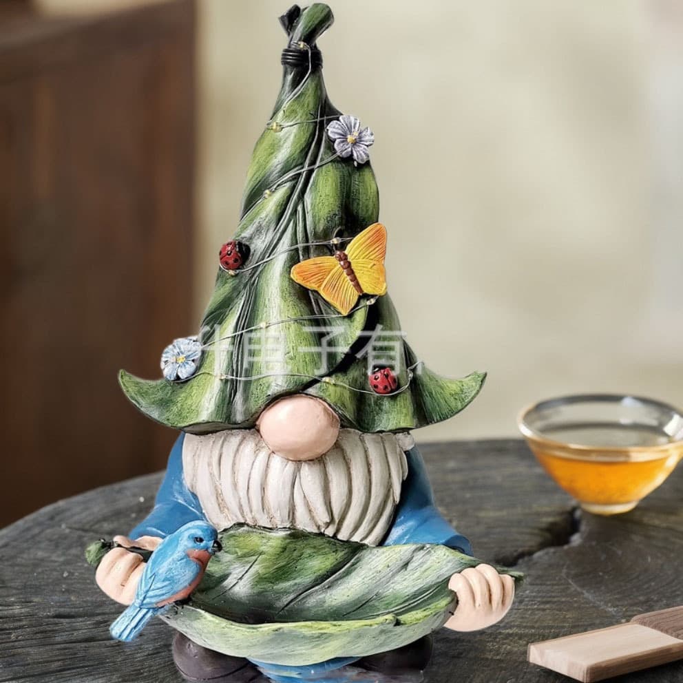 New Resin Bird Feeder Ornament Outdoor Solar Light Garden Decoration Dwarf Cross-border Amazon Best Seller