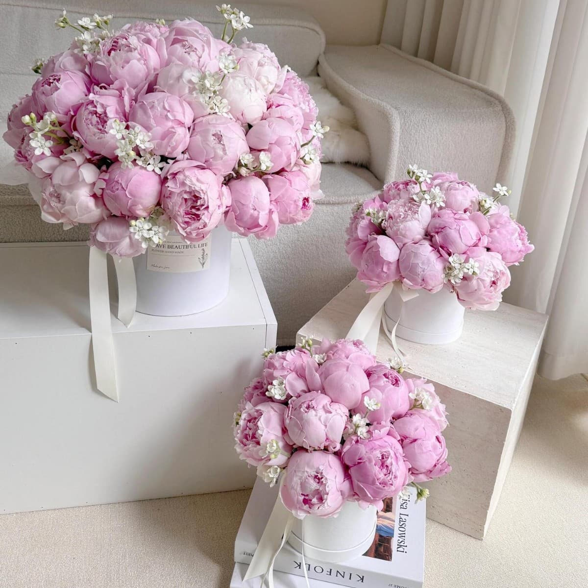 Preserved Flower Hug Bucket Large Medium Small Round Flower Arrangement Bucket Black White Pink Small Cylinder Floral Gift Packaging Empty Box