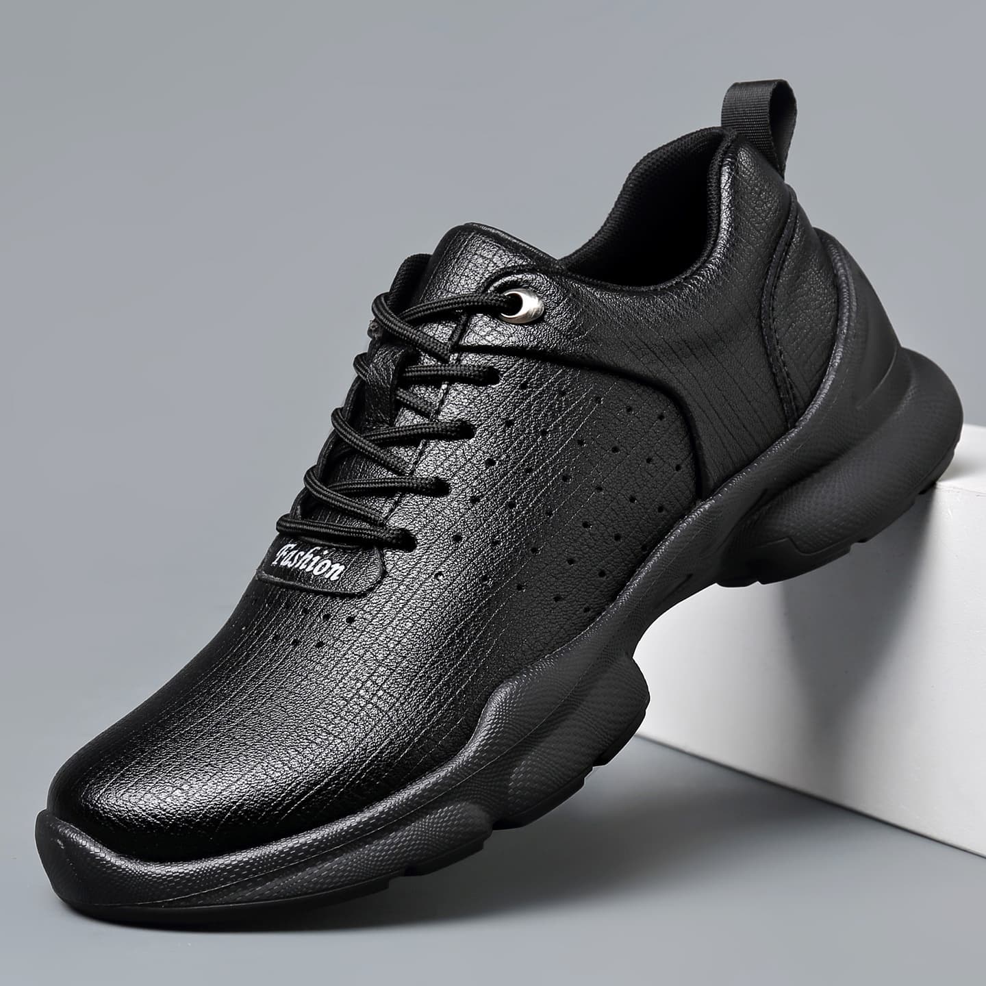 2026 Autumn/Winter New Men's Business Casual Leather Shoes Sporty Fashion Travel Shoes Lightweight Lace-up Men's Shoes 0560