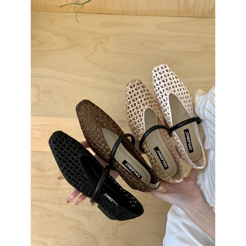 French retro hollow low-heeled Mary Jane shoes for women 2026 new fairy style soft-soled ballet shoes evening shoes