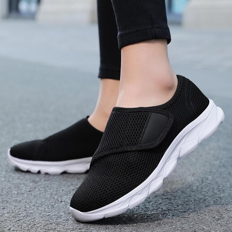 Cross-border Domestic Sales Buckle Mesh Ultra-Light Unisex Shoes, Popular Model, Suitable for Swollen, Wide, and Thick Feet, Breathable and Comfortable