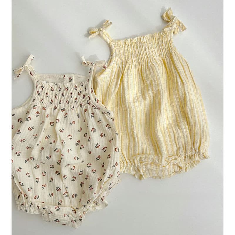 Korean summer baby clothes thin sling bag fart clothes fashionable baby floral jumpsuit summer wear