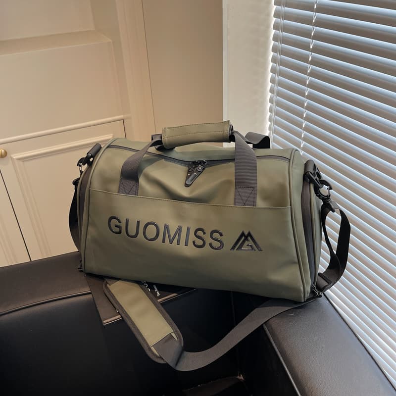 2025 New Large Capacity Wet and Dry Separation Sports Gym Bag for Women, Handheld Short Trip Travel Bag for Men, Business Trip Luggage Bag