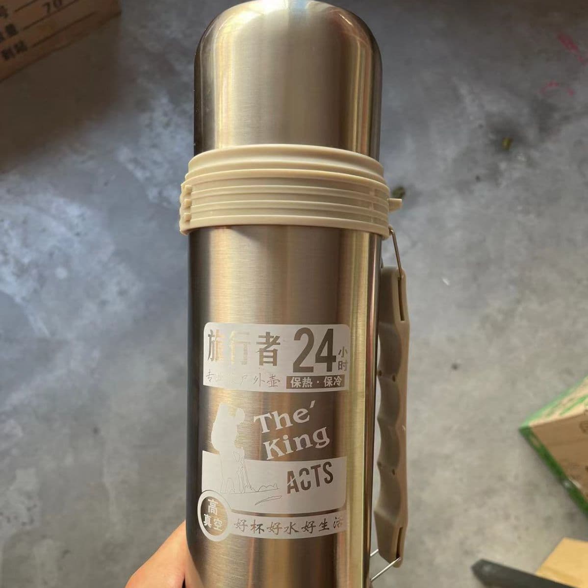 Large Capacity Stainless Steel Insulated Water Bottle for Men, Outdoor Portable Car Travel Thermos