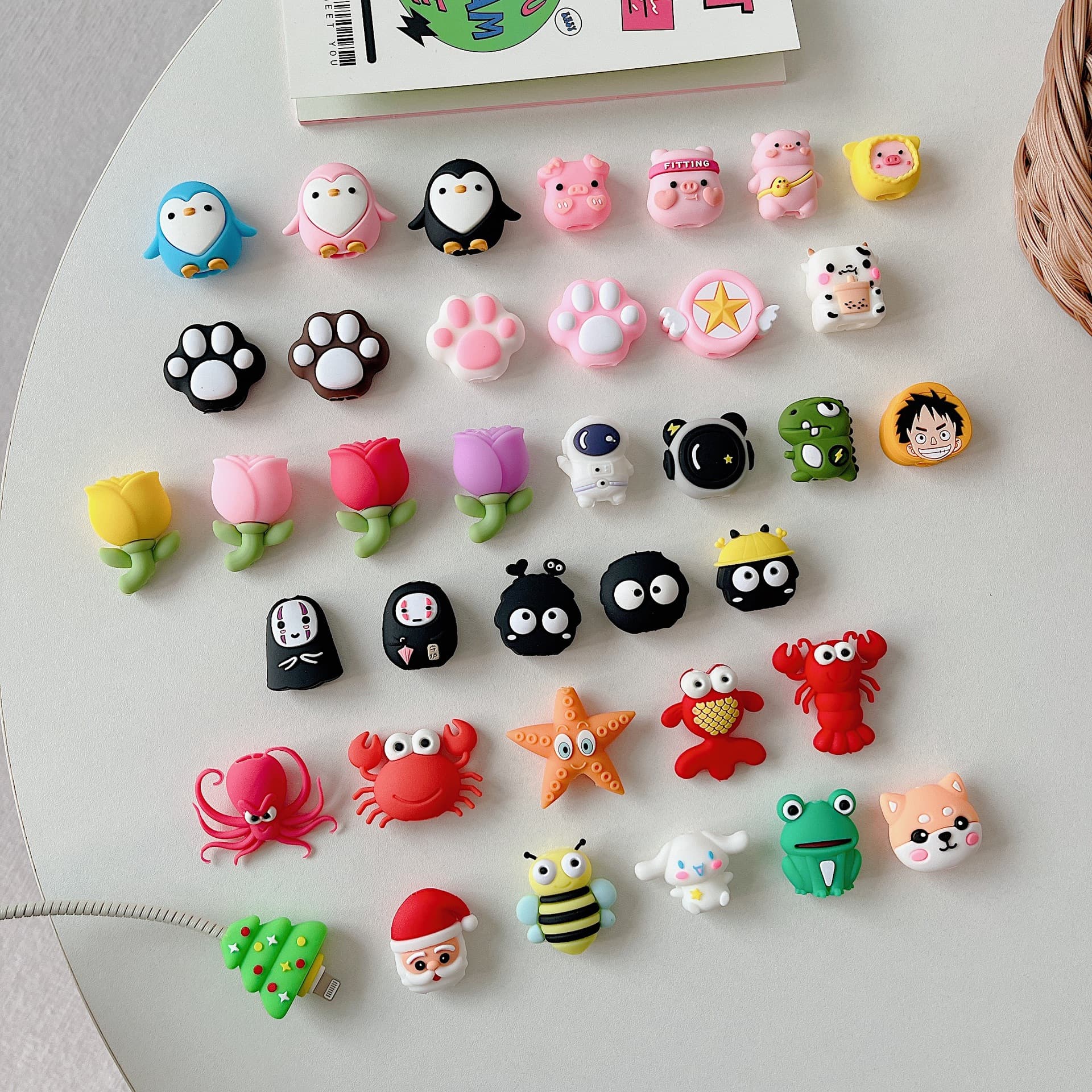Apple 20W Charger Cable Bite Protector Wholesale Charging Cable Cartoon Protective Case Fast Charging Cable Organizer
