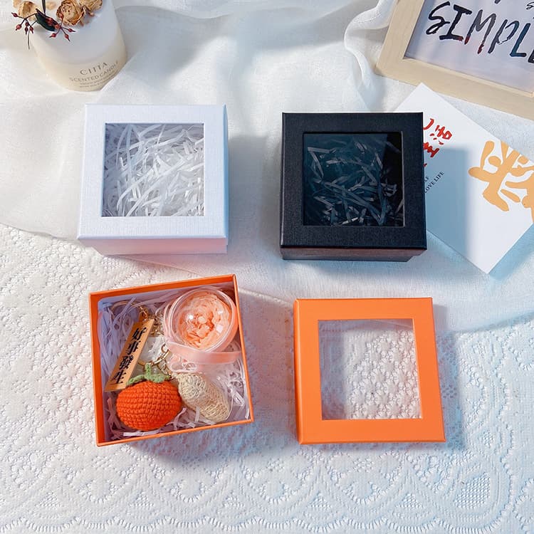 Creative eternal flower keychain gift box gift bag packaging sky and earth cover square cardboard box new model can add logo