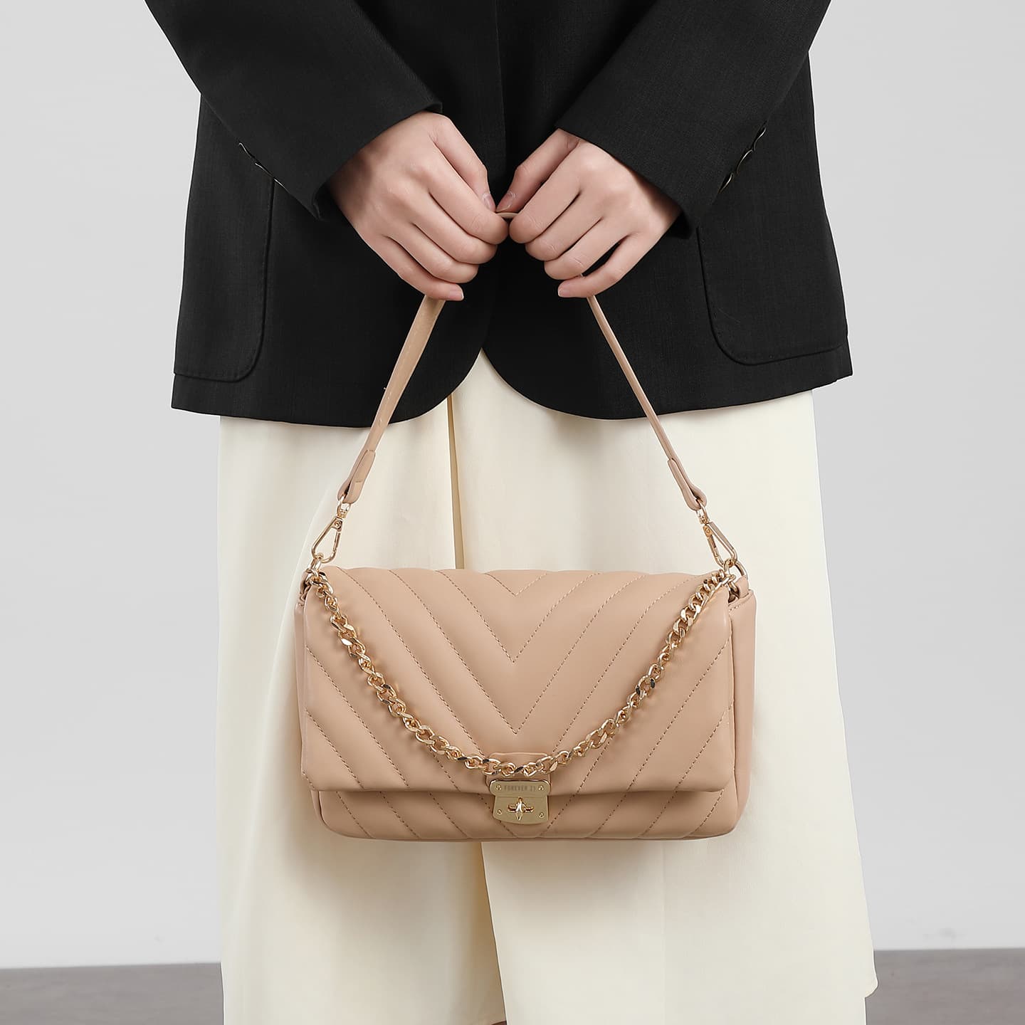 New Simple Shoulder Square Bag French Retro V-Quilted Shoulder Bag Genuine Leather Texture Chain Handbag
