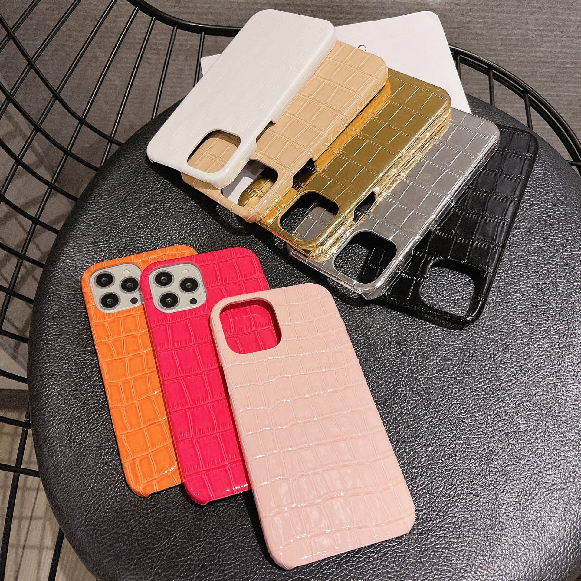 Crocodile texture hard case for iPhone 16, compatible with iPhone XS, 11 half-wrap protective case, factory direct stock