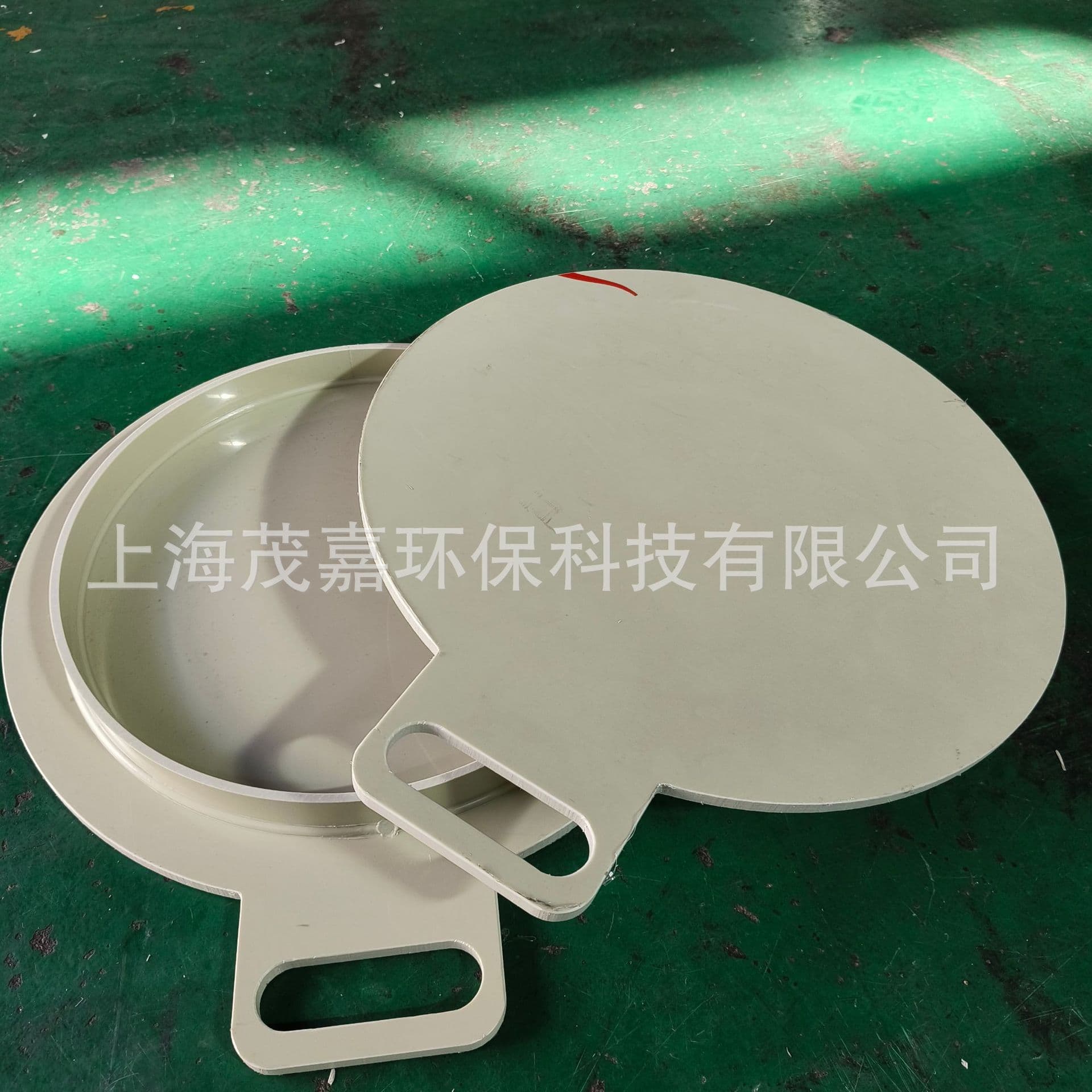 A merchant offering plastic sheet engraving, PP sheet engraving processing, PVC sheet welding and forming, customizable per piece.