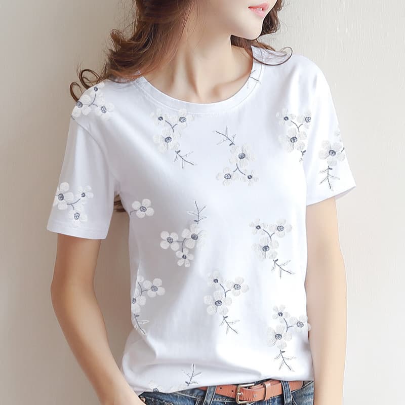 Women's White Cotton Short-Sleeve T-Shirt, Korean Style Loose Fit, Plus Size, Half-Sleeve Top for Middle-Aged Mothers
