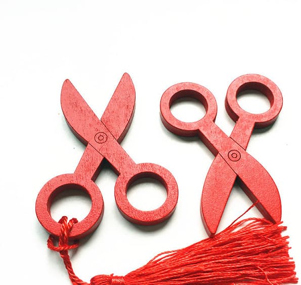 Zhuazhou Supplies Red Wooden Small Scissors Laser-Cut Small Scissors Children's Toy Tassel Pendant First Birthday Zhuajiu