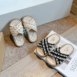 2025 Summer New Children's Slippers, Soft Sole Non-slip Girls' Cross Rhinestone Flat Slippers Trendy