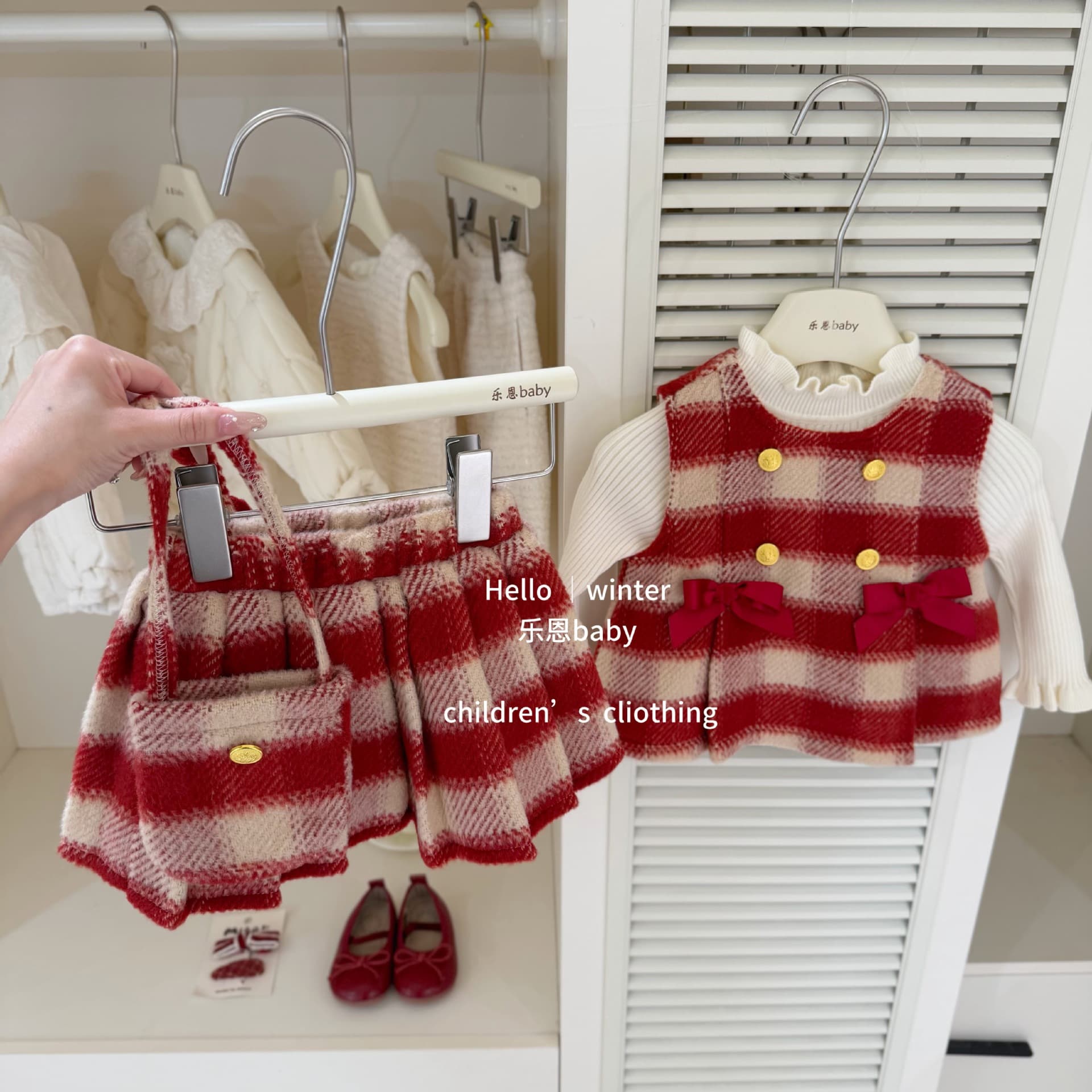 [Leen Children's Clothing] New Year's Clothes Original Winter Girls Red Plaid Vest Pleated Skirt Western Style Baby Two-piece Set