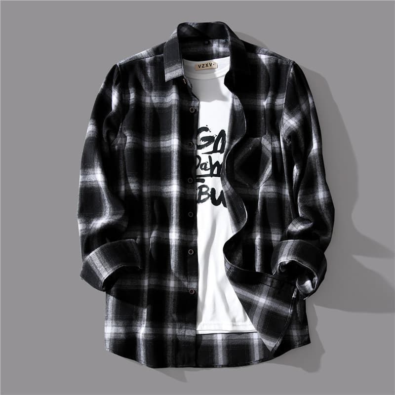 Autumn Japanese Black and White Plaid Long Sleeve Shirt for Men, Designer Retro Hong Kong Style Loose Shirt Jacket, Casual and Versatile