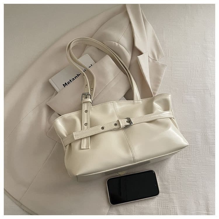 Niche Design Korean Style Underarm Bag Autumn Winter New Large Capacity Commuter Versatile Tote Bag Biker Style Shoulder Bag for Women