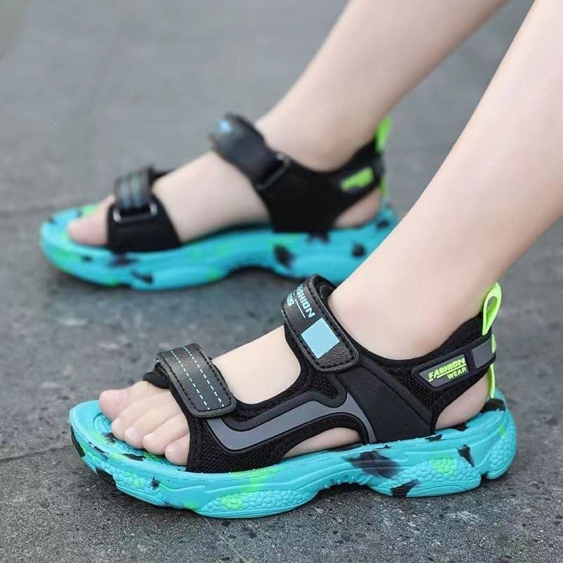 Boys' Sandals 2026 Summer New Style, Non-Slip Soft Sole, Middle and Big Kids Sandals, Odor-Proof, Boys' Beach Shoes