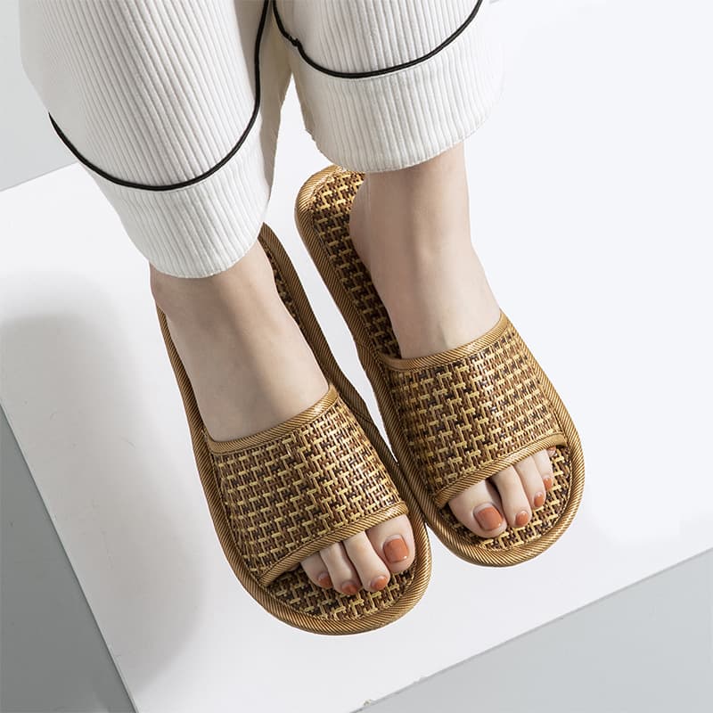 Summer linen woven sandals for ladies, home rattan grass indoor non-slip wear-resistant floor soft sole for men's household slippers