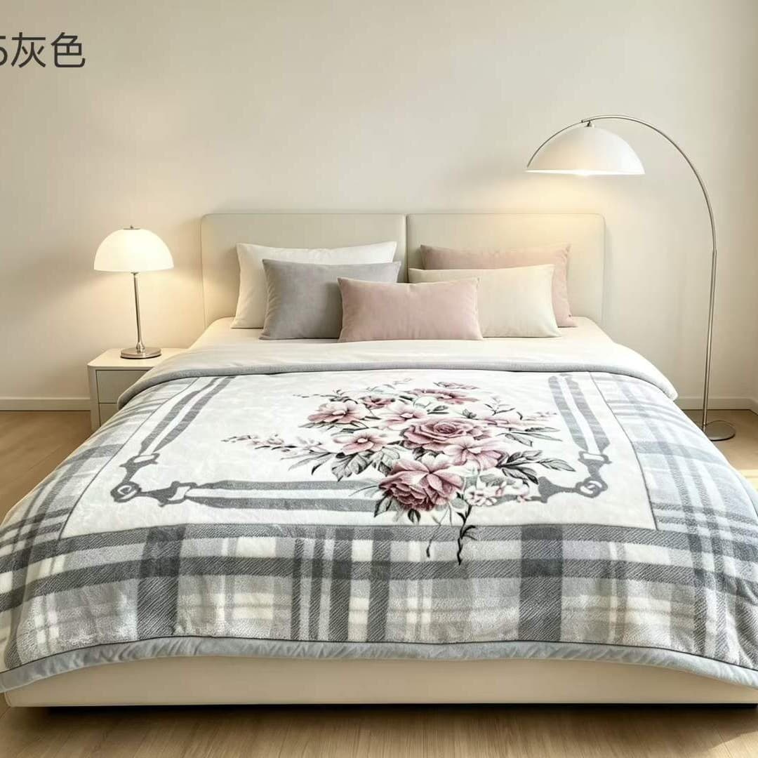 Raschel blanket, double layer thickened and warm, winter wedding dowry, Farai velvet single and double cloud blanket, group purchase and wholesale