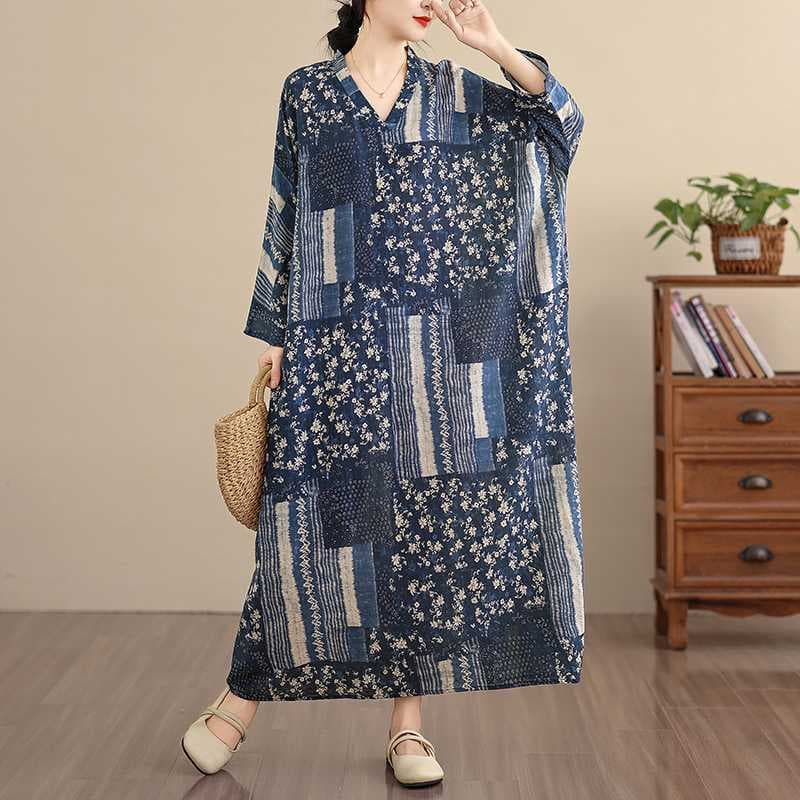 Real shot of 2026 early spring new floral vacation style travel V-neck retro long dress cotton linen dress.