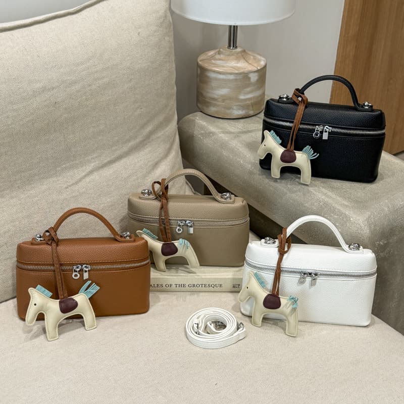 Women's Bags Korean Style Versatile Handbag 2026 New Fashion Shoulder Crossbody Bag Trendy Handheld Small Square Bag